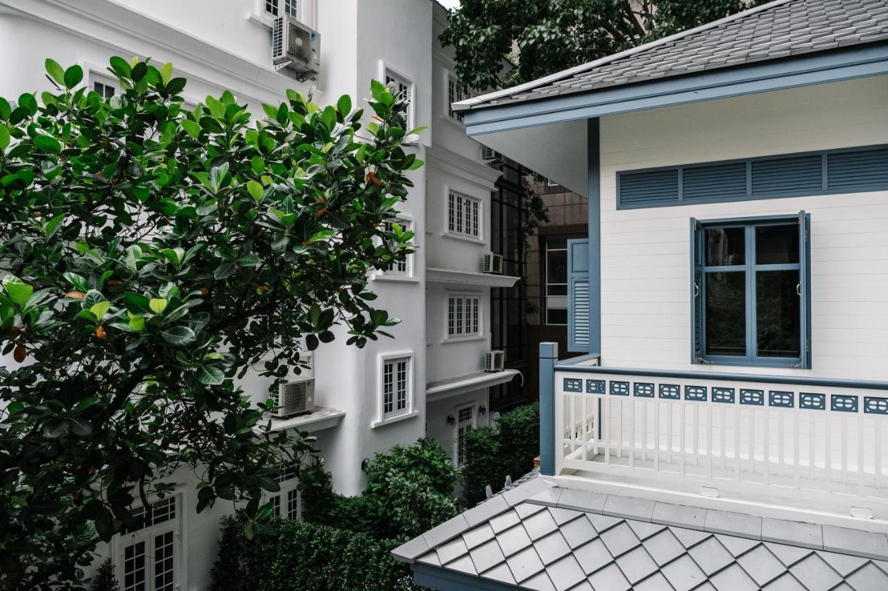 Hotel Baan Vajra à Bangkok Extérieur photo