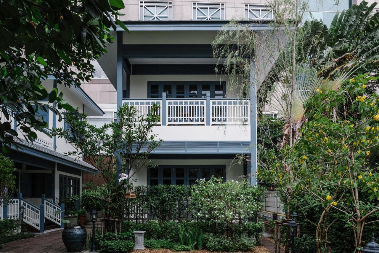 Hotel Baan Vajra à Bangkok Extérieur photo