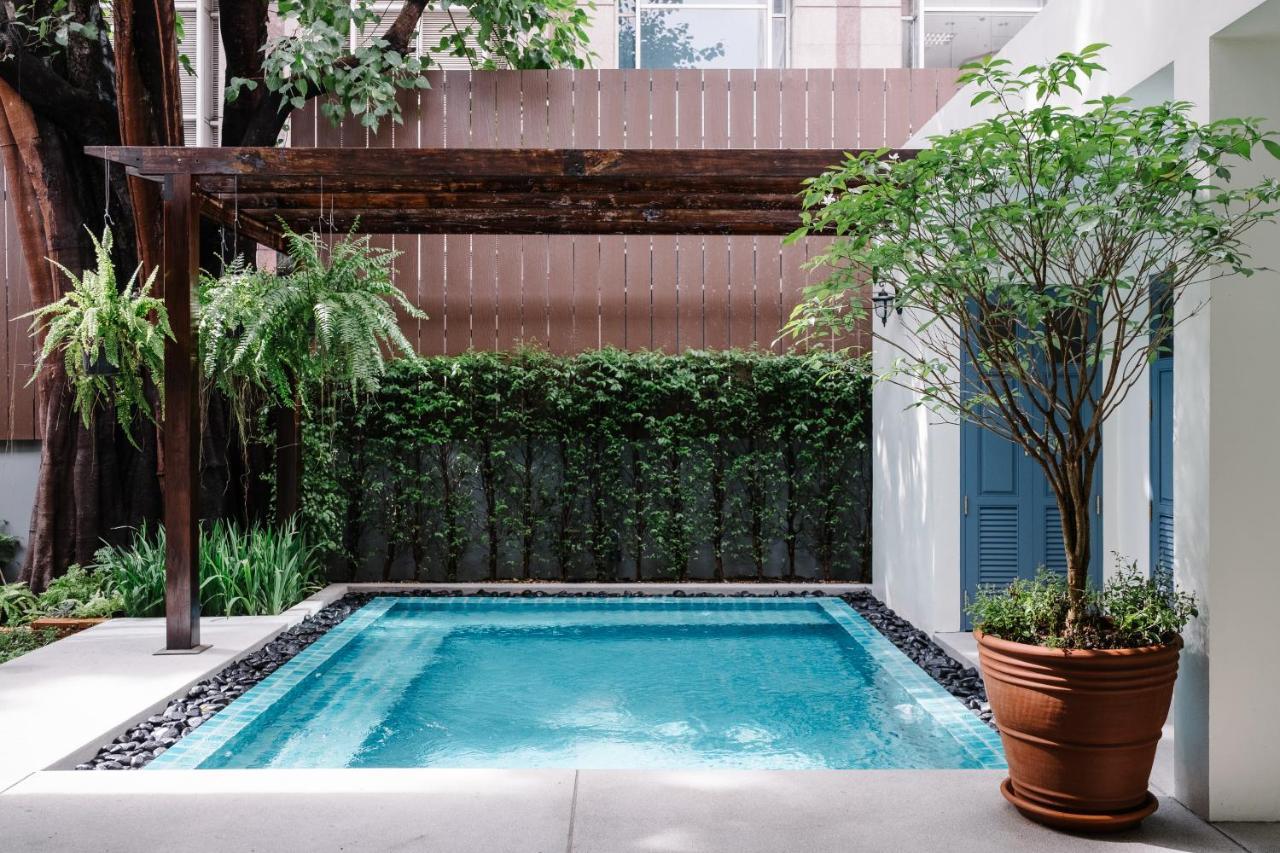 Hotel Baan Vajra à Bangkok Extérieur photo
