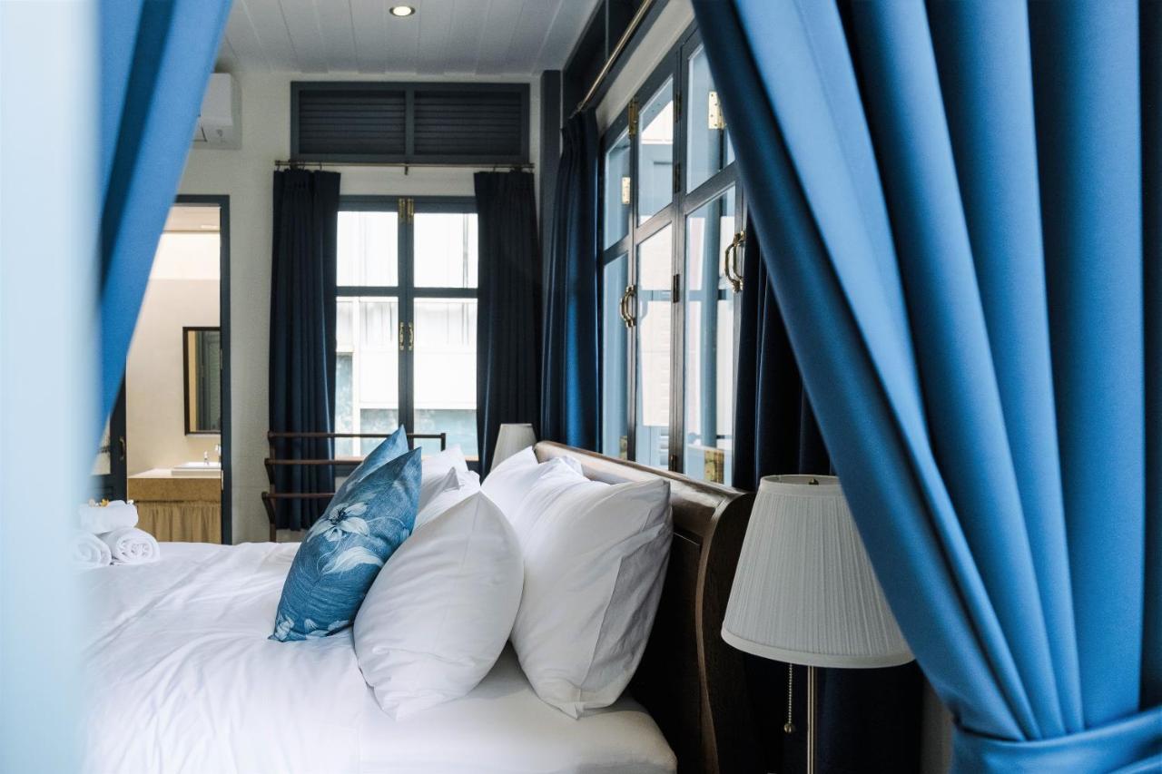 Hotel Baan Vajra à Bangkok Extérieur photo
